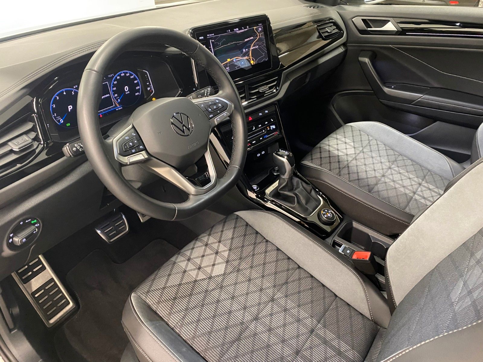 Volkswagen T-Roc - Bild 8