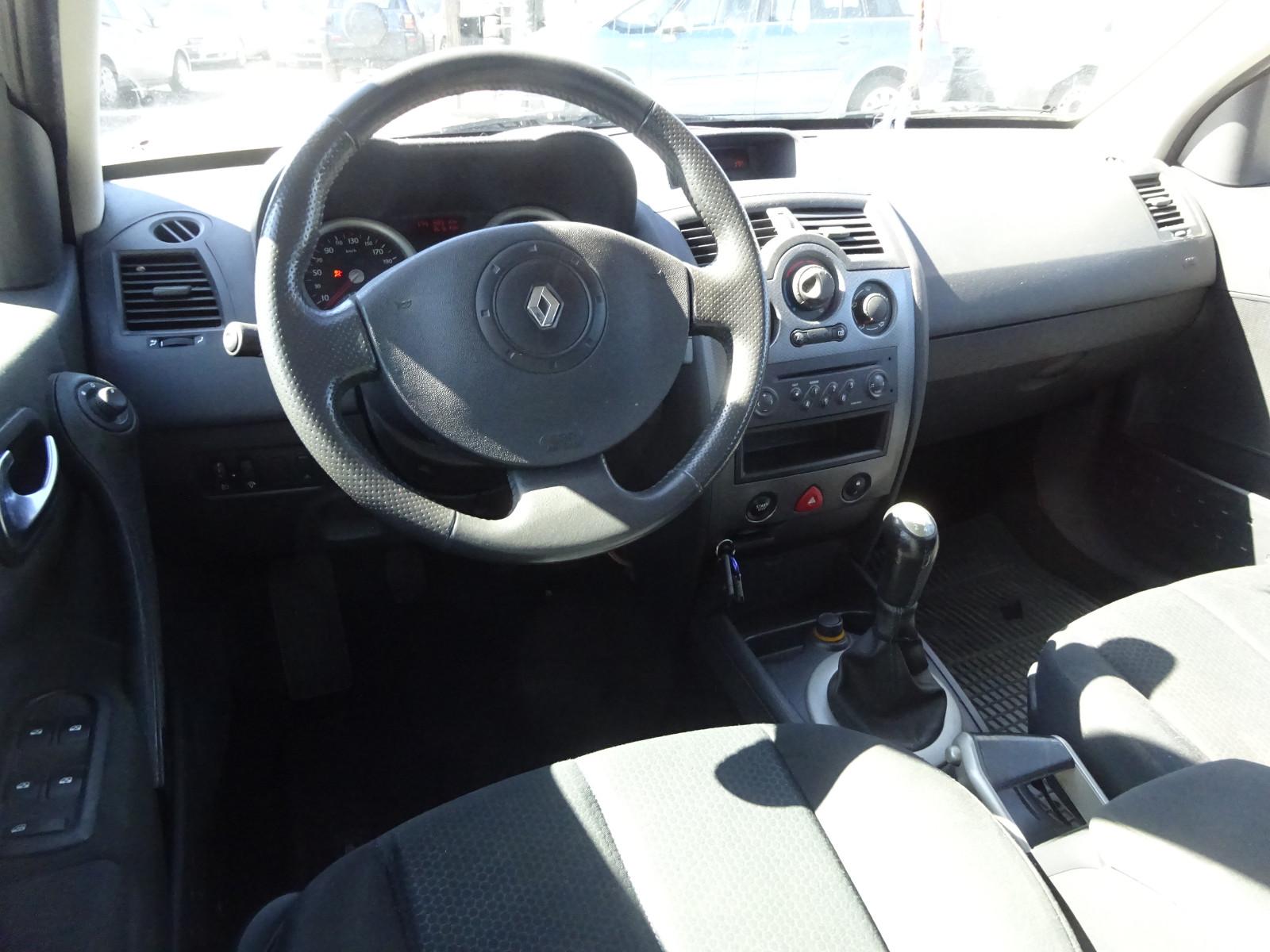 Renault Megane 2004 — photo 9