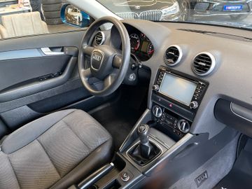 Audi A3 Sportback 1.8 TFSI Attraction *NAVI*PDC*TÜV*