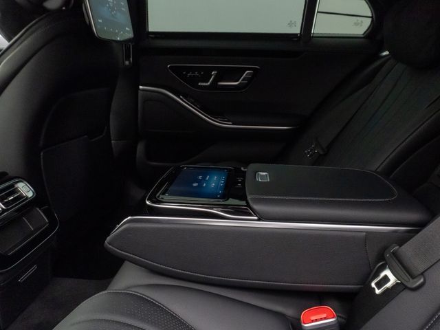 Foto Nummer 27: MERCEDES-BENZ S 400