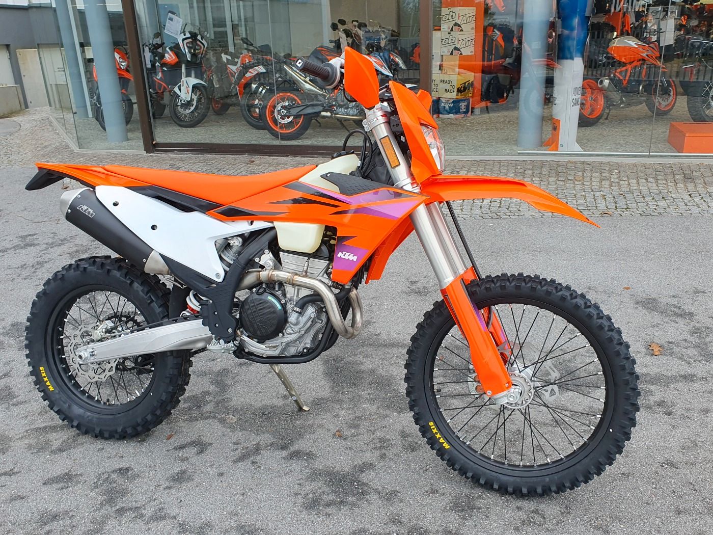Fahrzeugabbildung KTM 350 EXC-F 350 Modell 2024 Neufahrzeug