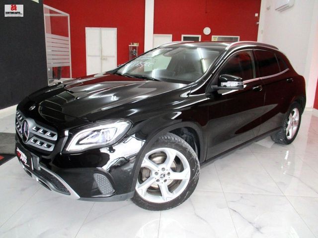 MERCEDES-BENZ MERCEDES GLA 200 d Automatic Premium-2017