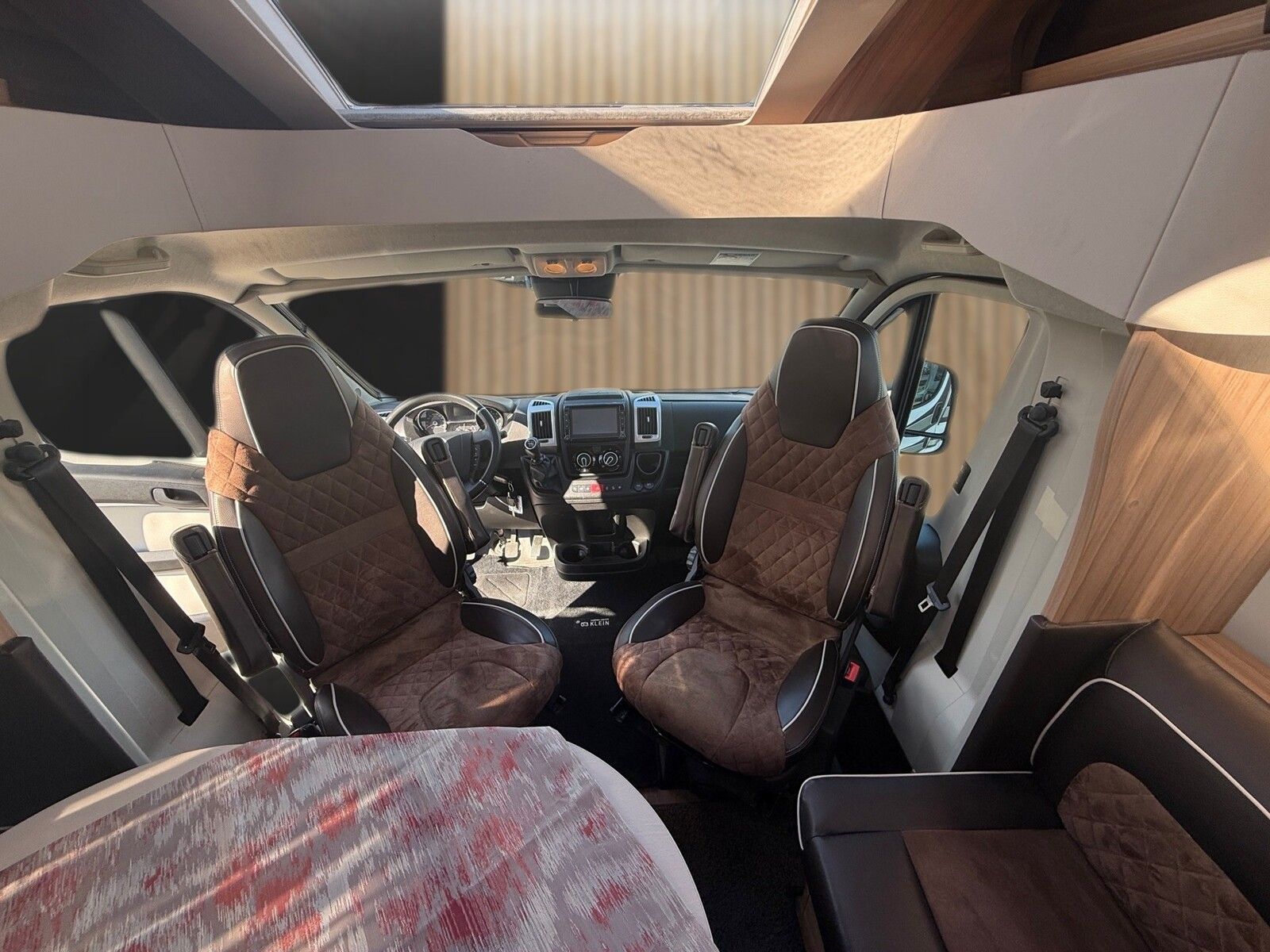 Fahrzeugabbildung Knaus Sun TI 700  MEG Platinum Selection SAT/Klima/Rad