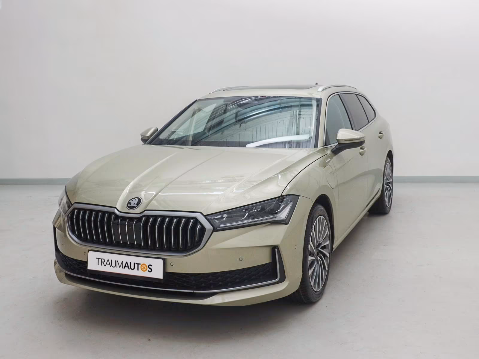 Skoda Superb 1.5 TSI iV 150kW L&K *PANO*AHK