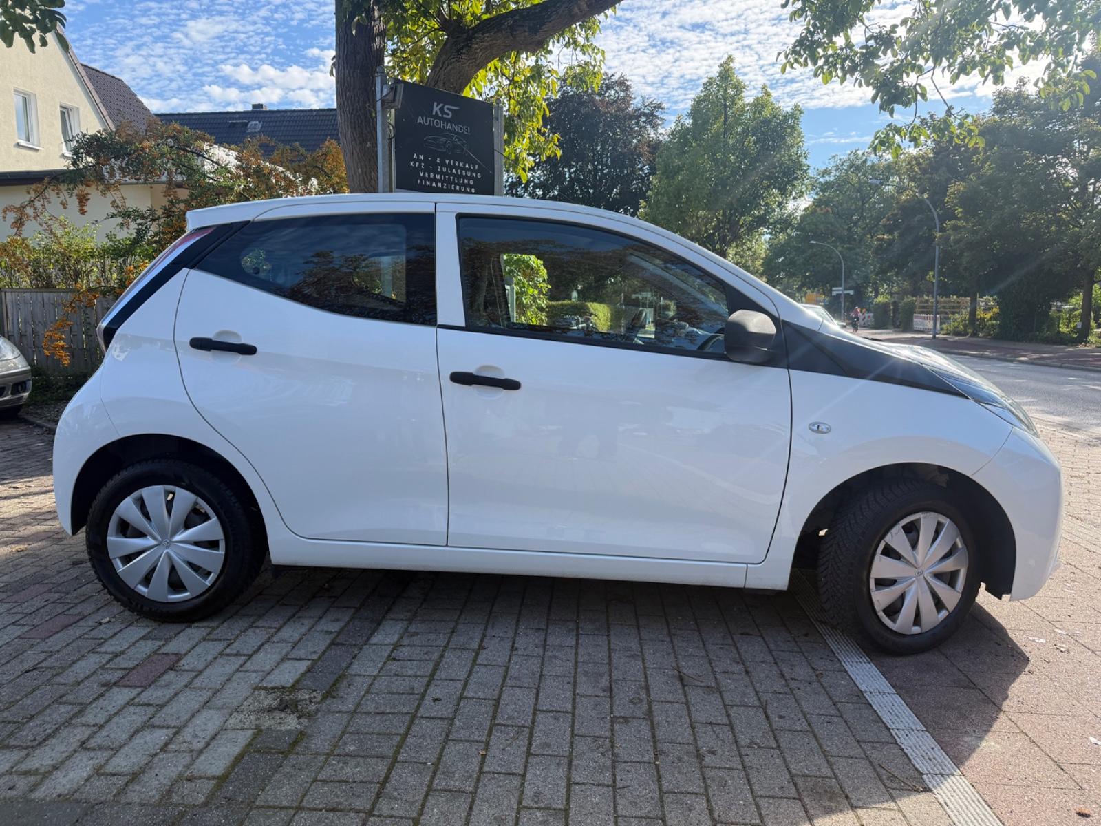 Toyota AYGO X/TÜV NEU/5-TÜRIG/KLIMA/SEHR GUTER ZUSTAND