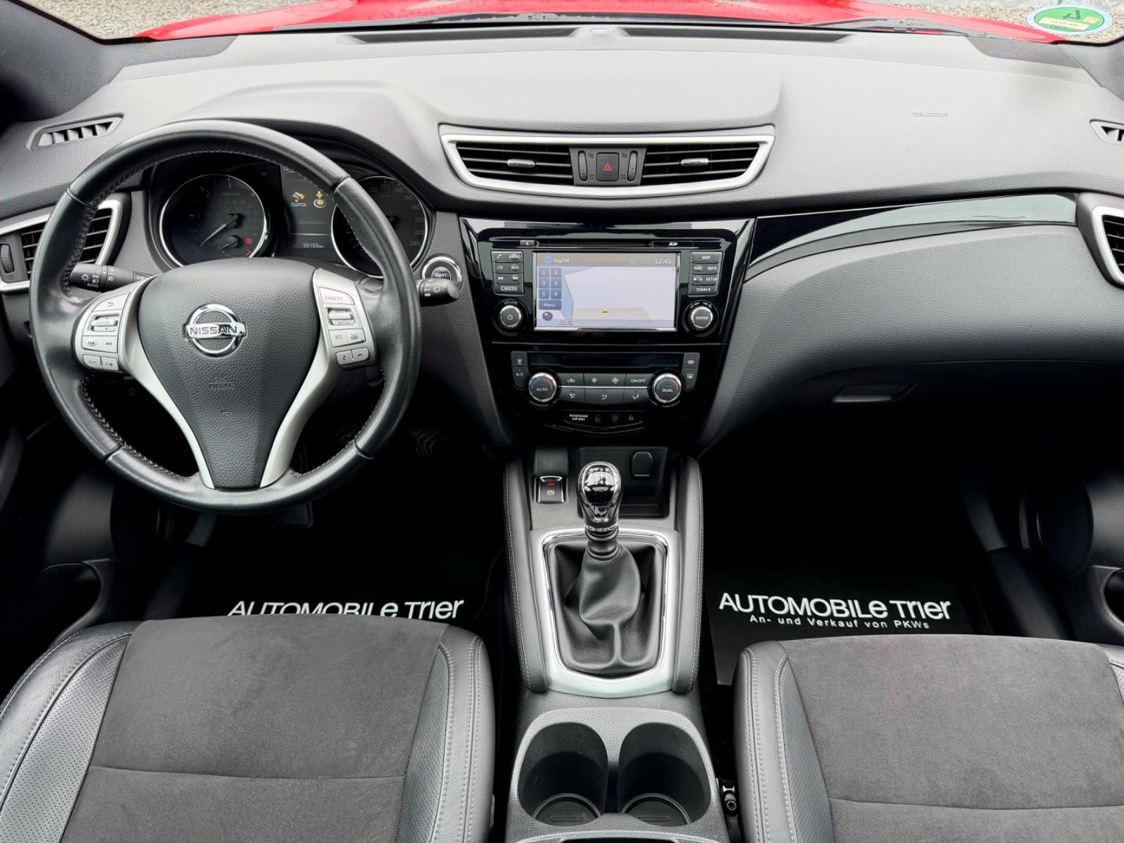 Nissan Qashqai 1.6 dCi PANO/NAVI/AHK/360°CAM/GARANTIE/