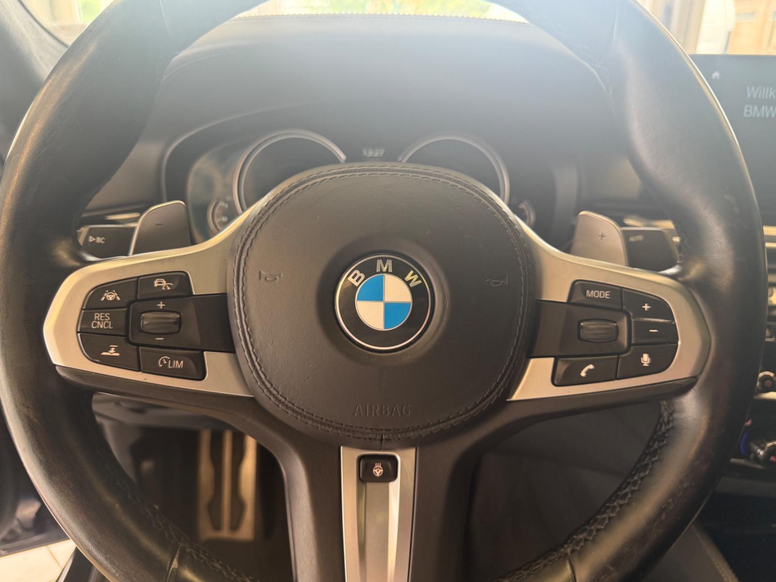 BMW M550i xDrive 4.4 V8 462 ch BVA / Bowers & Wilkins / Night Vision / Head-Up Display / Sièges ventilés