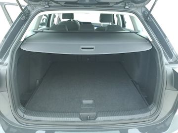 Volkswagen Golf - 8