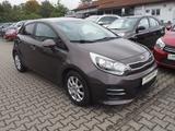 Kia Rio 1.2 Spirit - Kia Rio mit Benzin-Antrieb: Limousine
