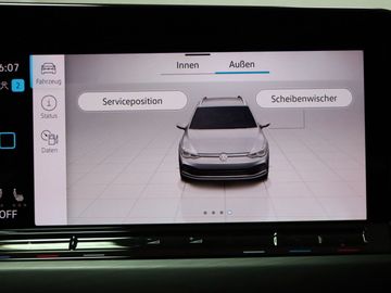 Fahrzeugverkauf 22 Volkswagen Golf VIII Vari. Style So&Wi R. StHz Navi Matrix