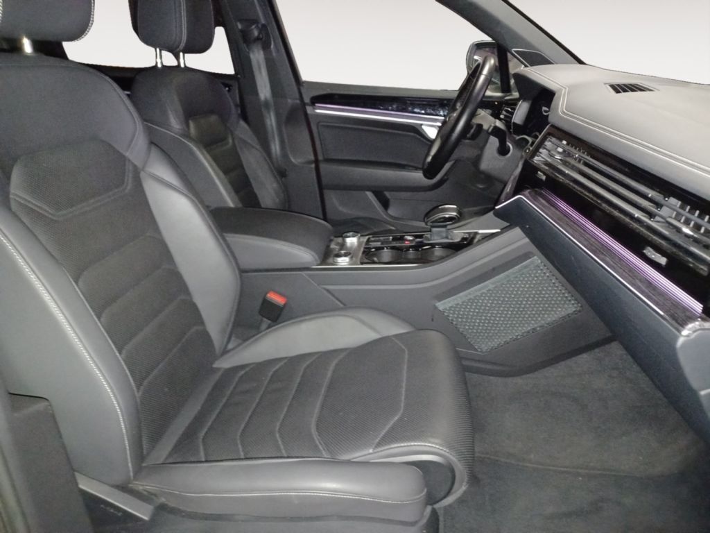 Fahrzeugabbildung Volkswagen Touareg 3.0 V6 TDI R-Line Black Style Nachtsicht