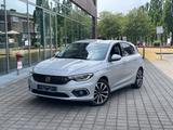 Fiat Tipo Lounge 1.6L SHZ/NAVI/LED/AHK/RFK - Fiat Tipo in Duisburg
