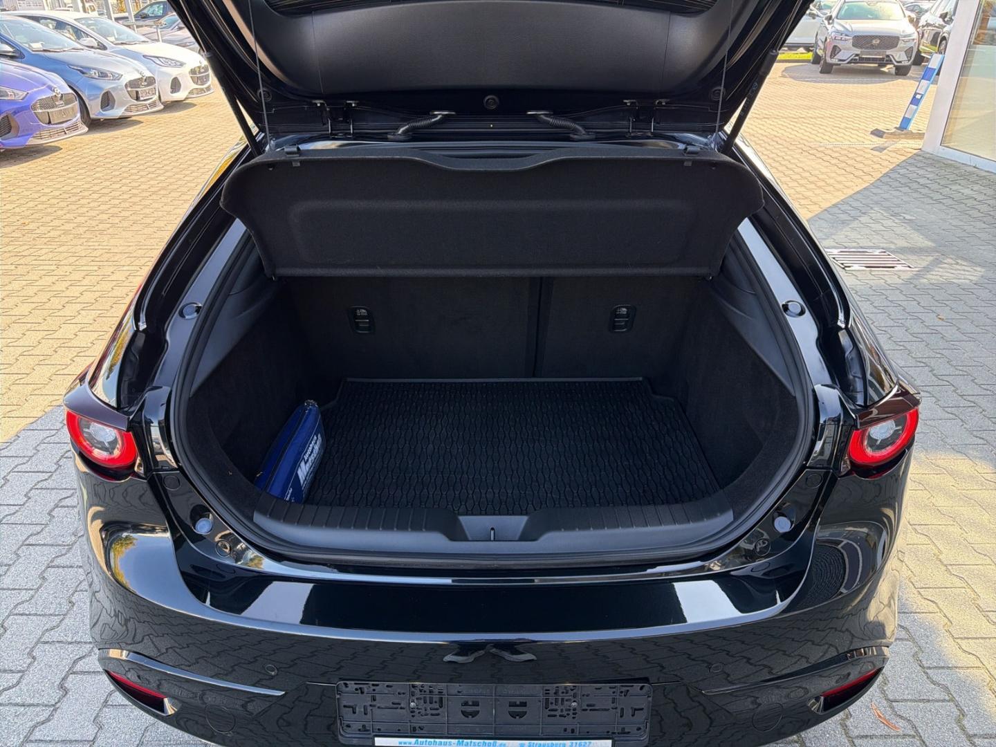 Mazda MAZDA3 Takumi SKY.-X 186 HUD Navi Leder Bose 360 Kame, миниатюра 14