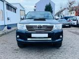 Toyota Hilux 3.0 D-4D Executive DOKA 4x4 Automatik Navi - Toyota Hilux: Allradantrieb