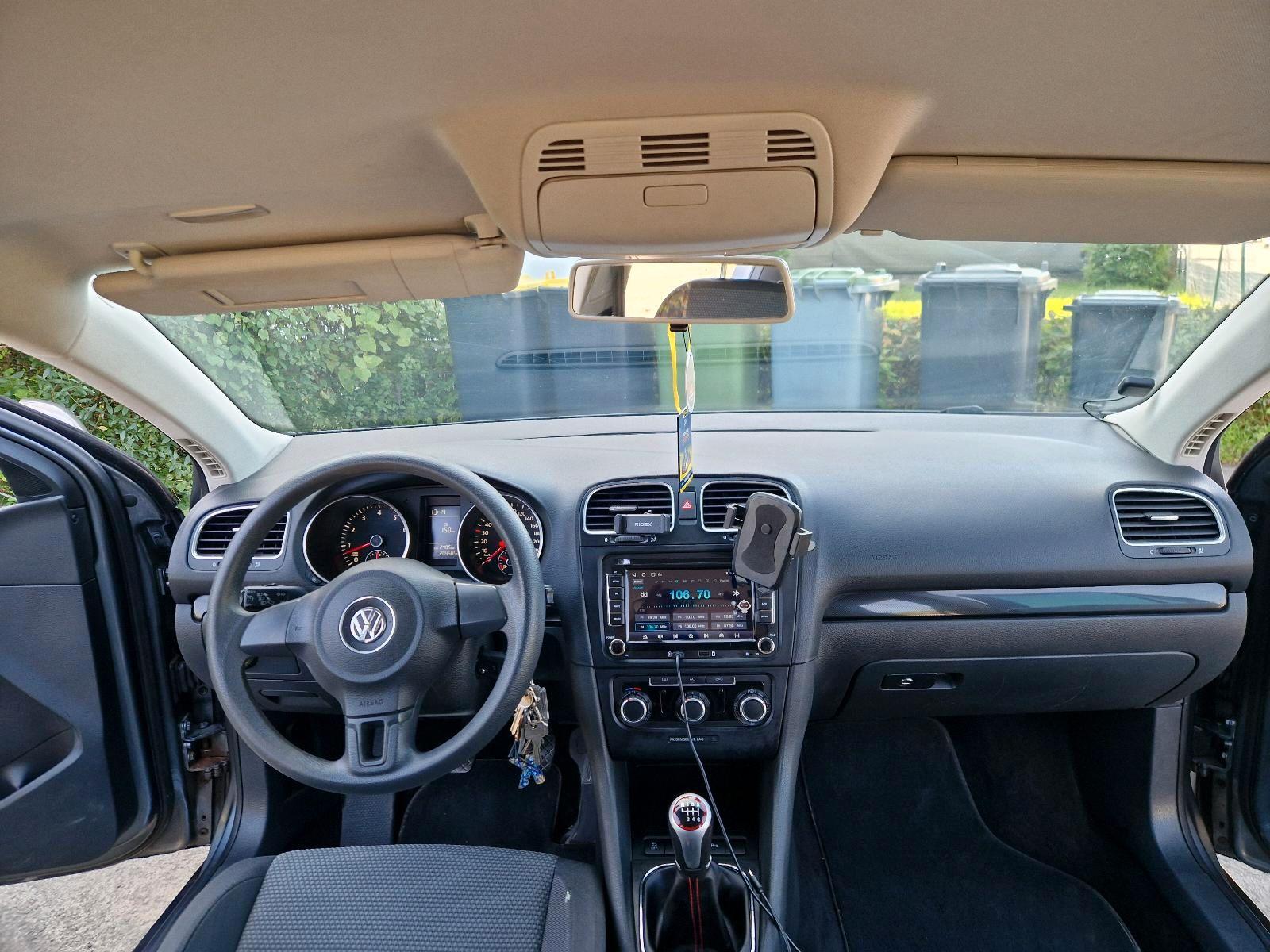 Volkswagen Golf 2010 — photo 10