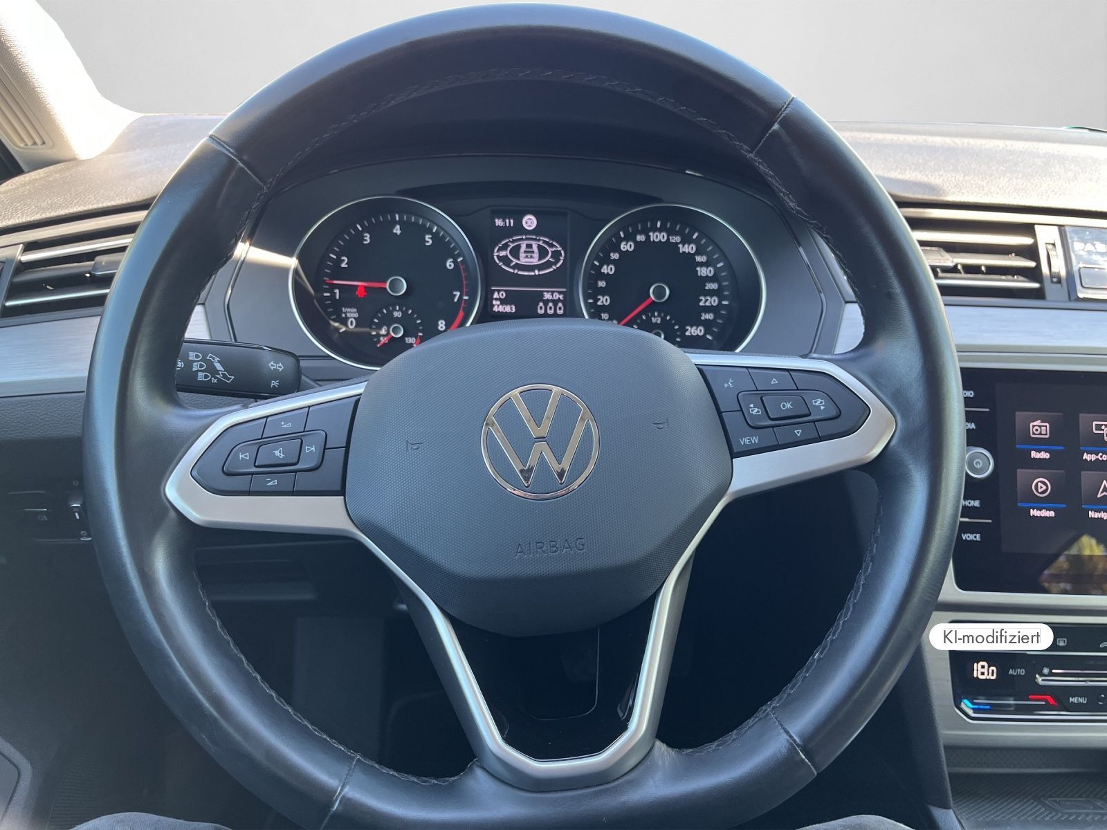 Volkswagen Passat Variant - Bild 10