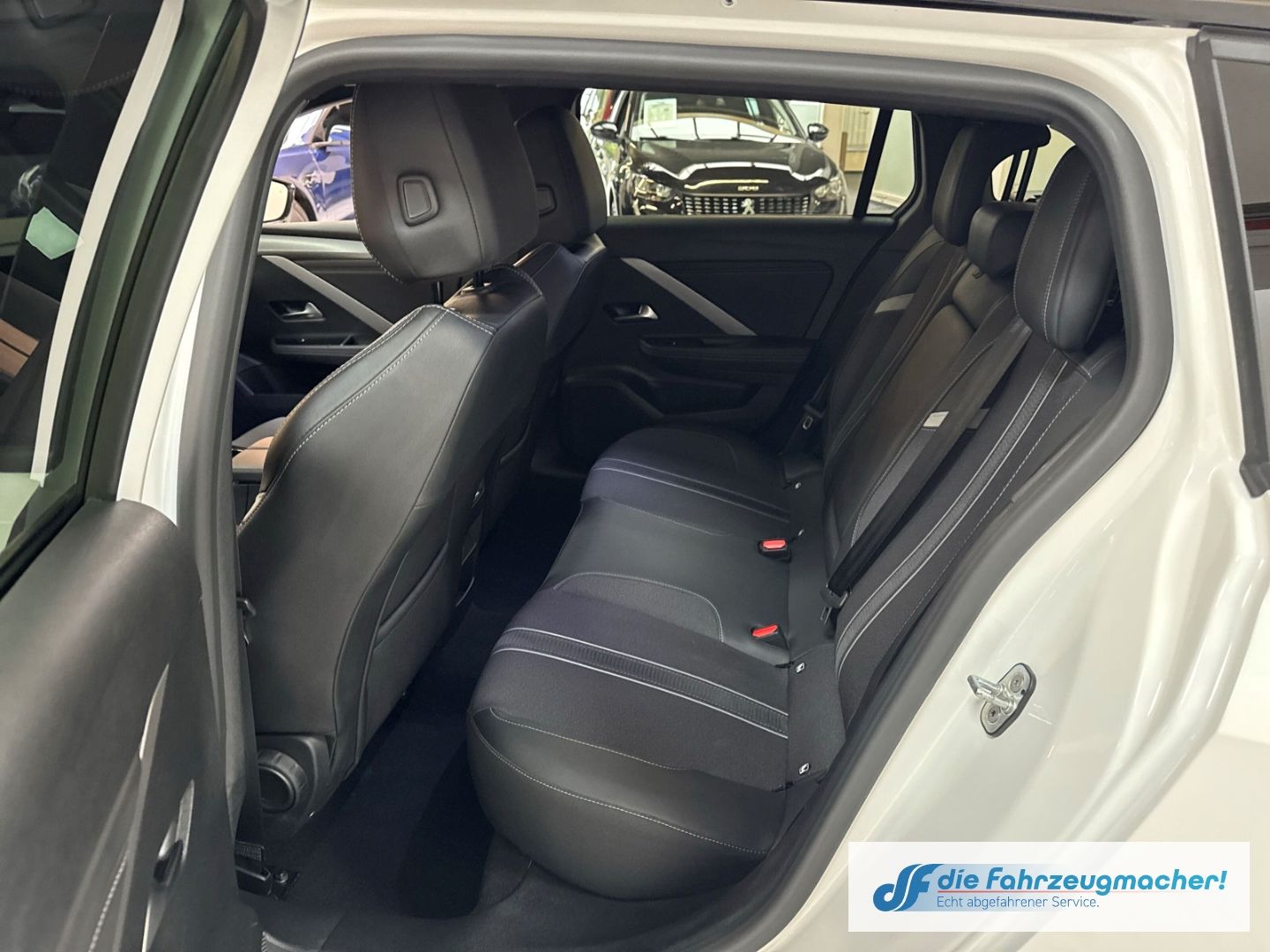 Fahrzeugabbildung Opel Astra L Sports Tourer GS Digitales Cockpit 360 K