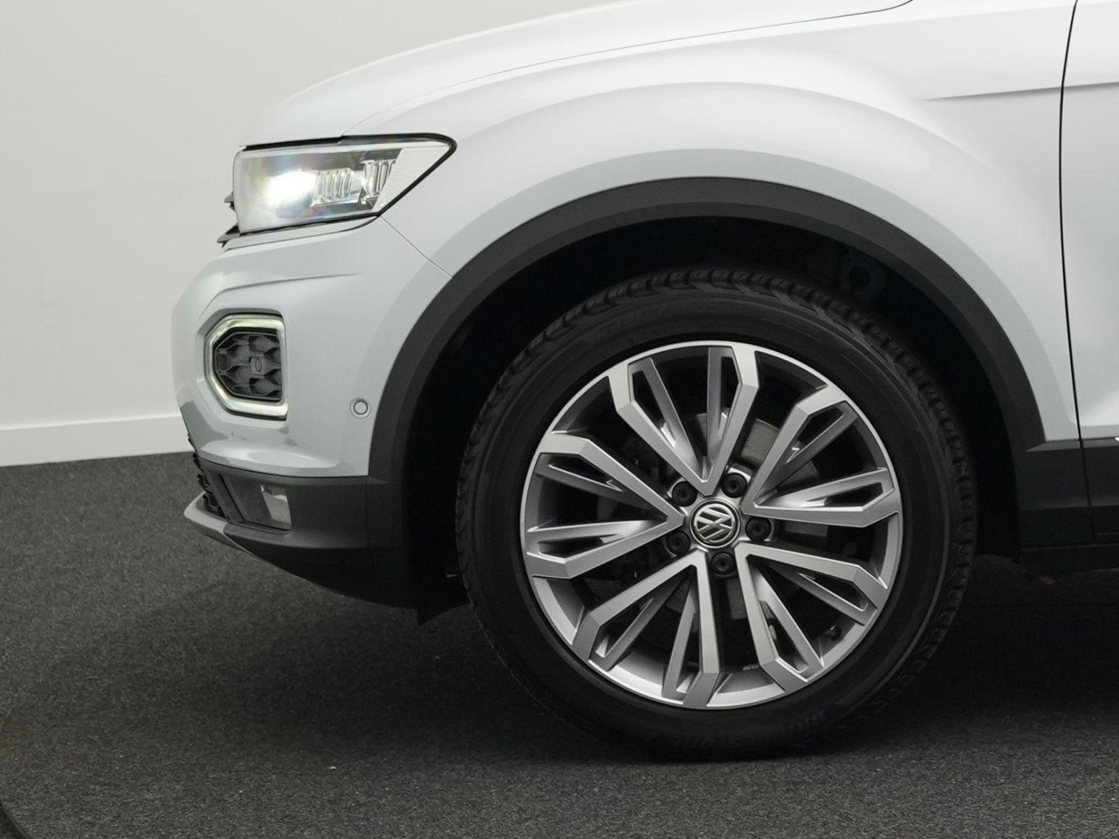 Volkswagen T-Roc IQ.DRIVE 1.5 TSI *LED*NAVI*ACC*18"*, миниатюра 16