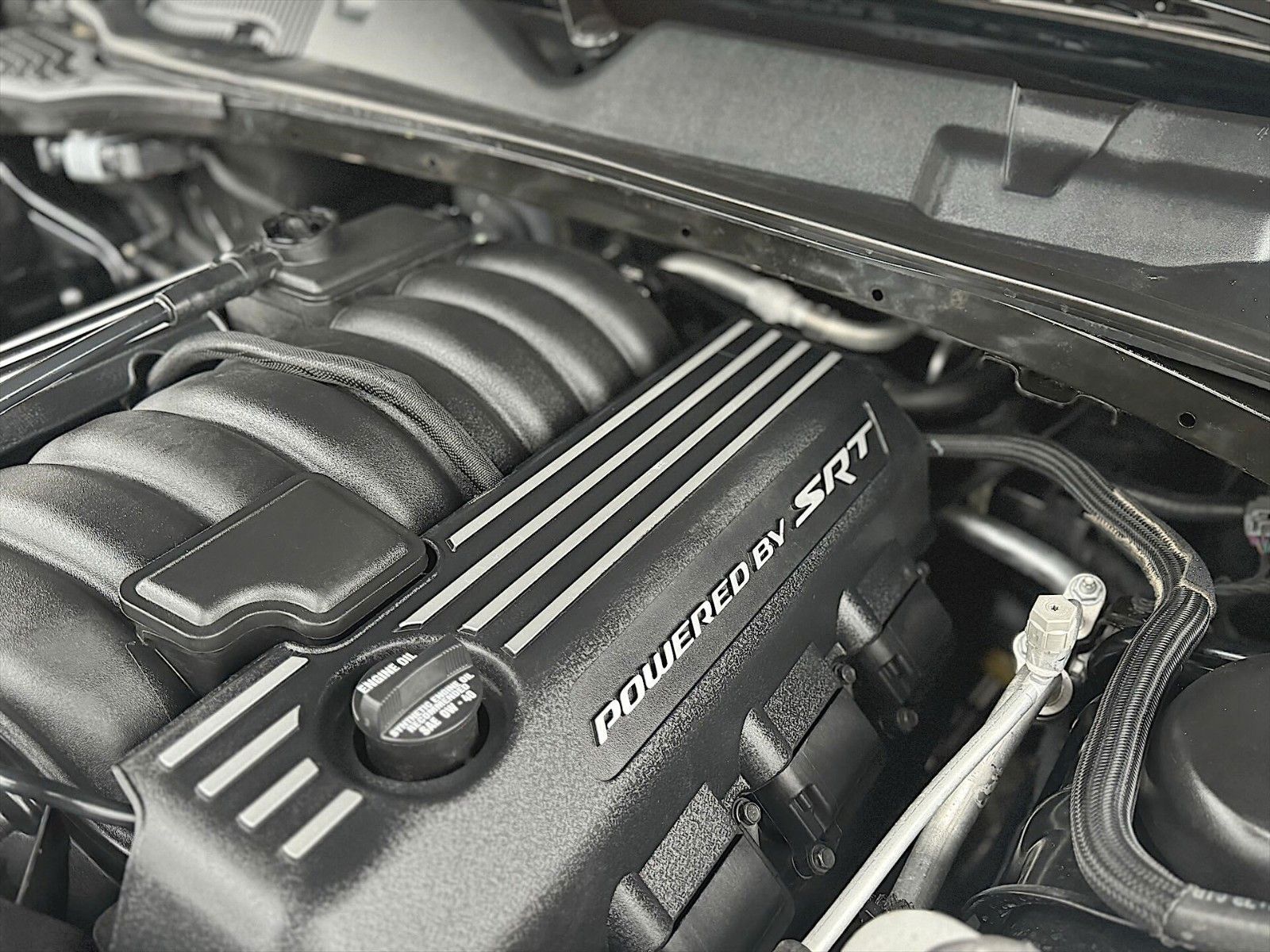 Fahrzeugabbildung Dodge Challenger 6.4 V8 SRT 392 SCAT PACK Performance