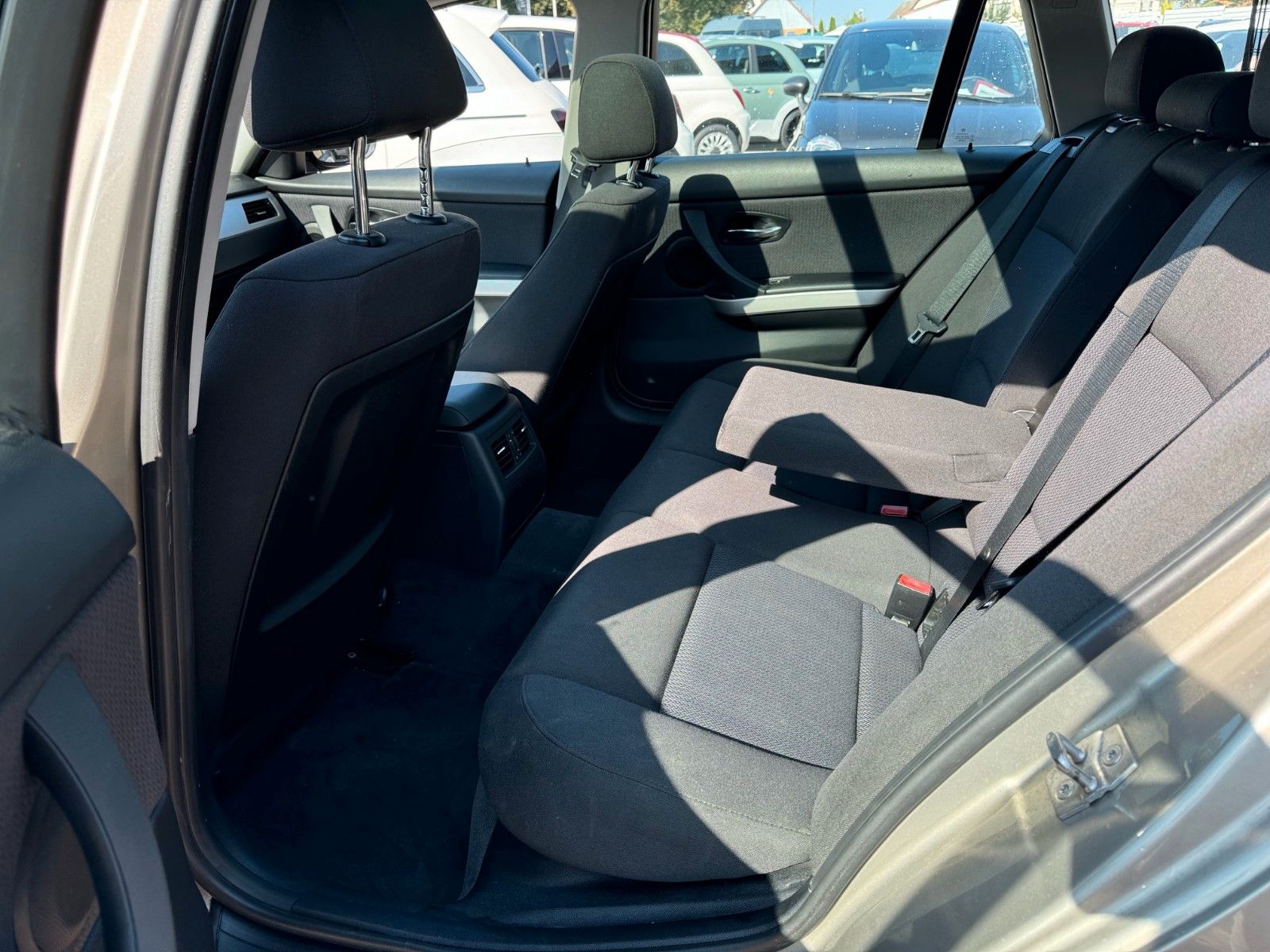 Fahrzeugabbildung BMW Baureihe Touring 320d E91 Panorama Sitzheizung