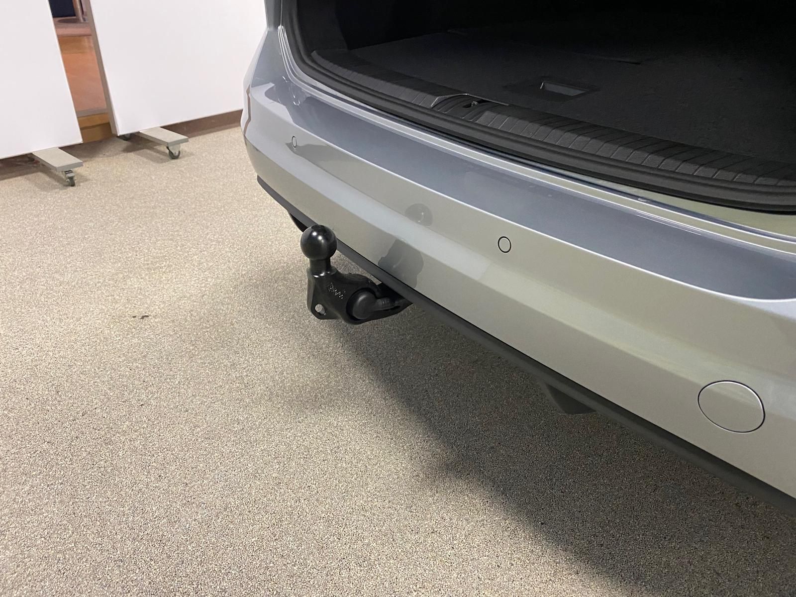 Fahrzeugabbildung Volkswagen Touran 1.5 TSI Comfortline+IQLIGHT+ACC+AHK+TOTWI