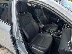 TOYOTA Corolla Cross Hybrid FWD Lounge*PANO*360*