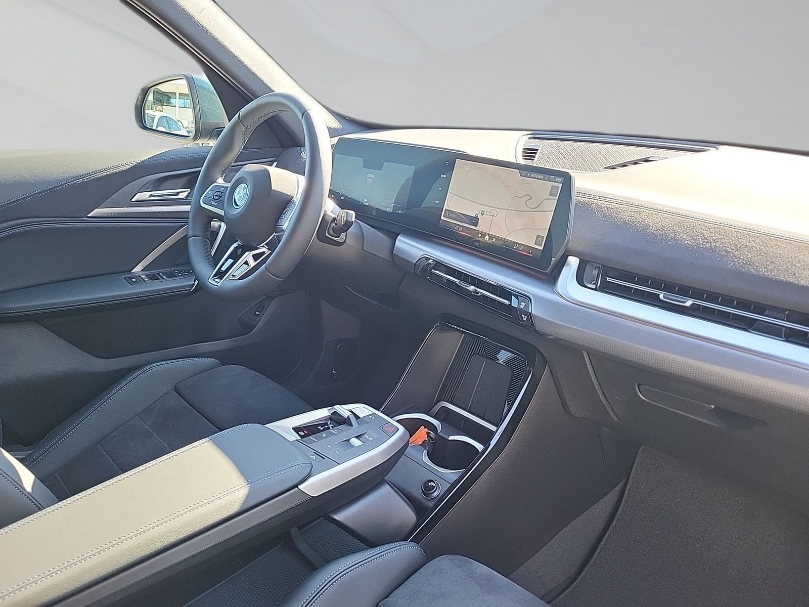 BMW iX1 - Bild 6