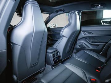 صورة مصغرة 22 لـ 2026 Porsche TAYCAN