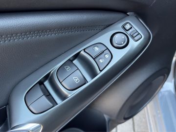 Nissan Juke N-Connecta 1.0 DIG-T °LED°Navi°SHZ°RFK°AAC°