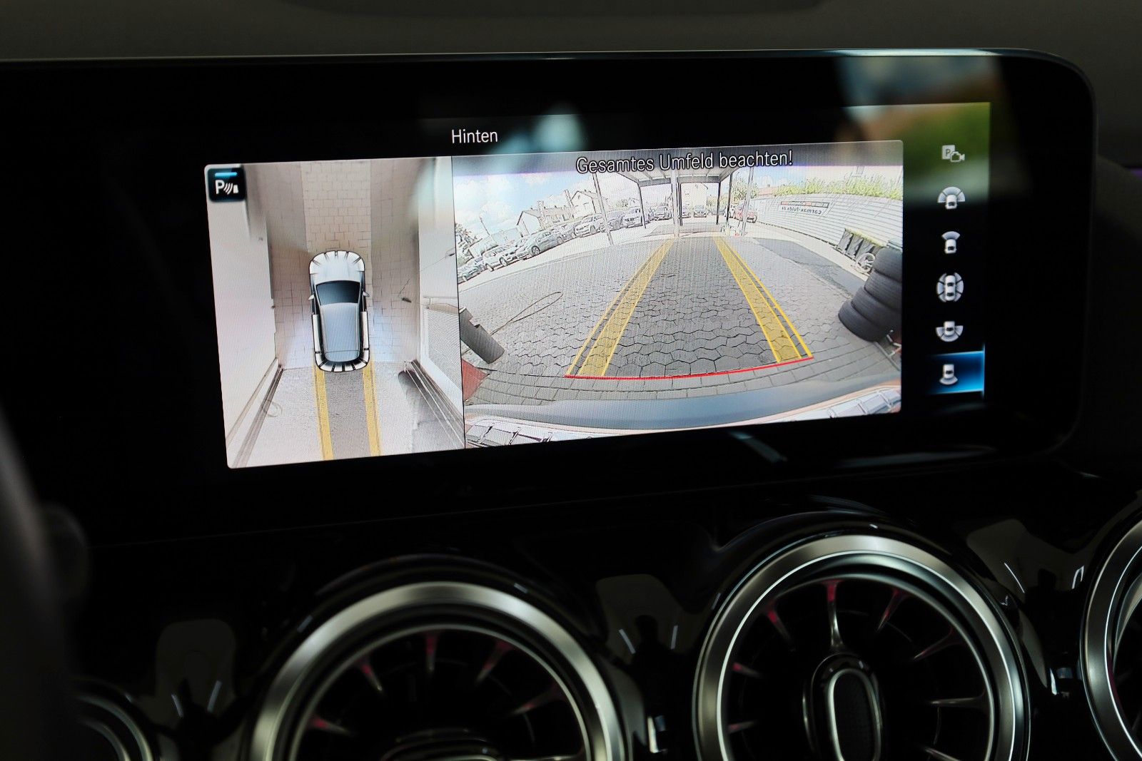 Fahrzeugabbildung Mercedes-Benz EQA 250 ,T.Leder,Navi,LED,SH,360°Kamera,Panorama