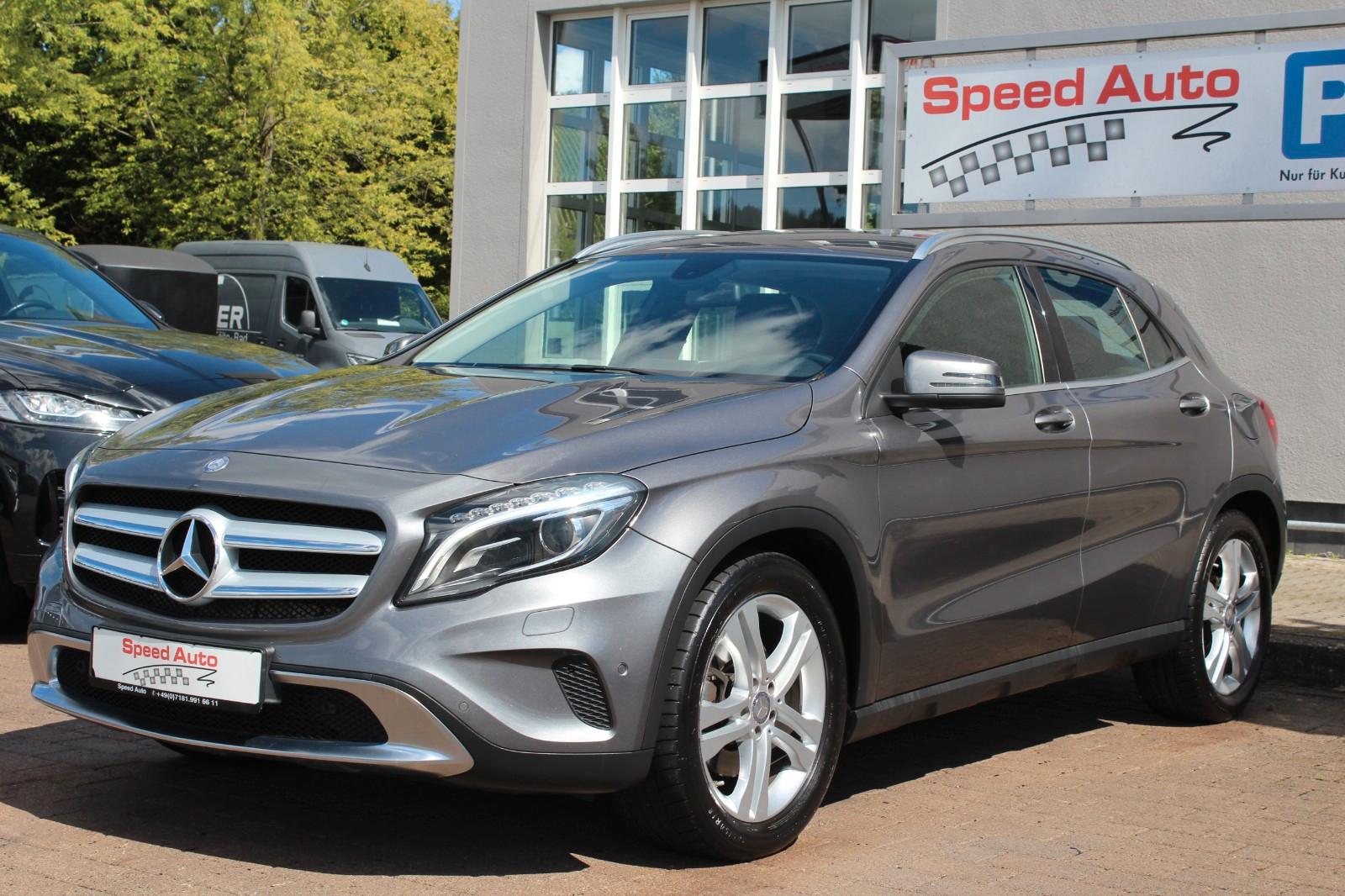 Mercedes-Benz GLA 250 Urban/NAVI/BiXENON/KAMERA/AHK/TÜV+KD NEU