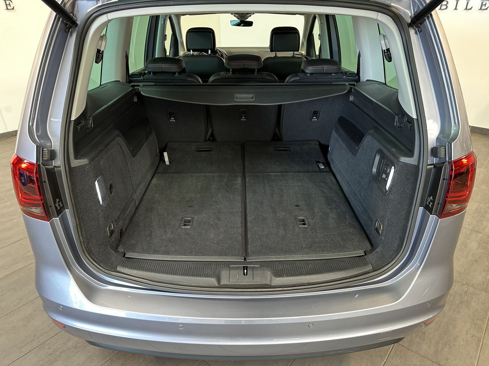 Fahrzeugabbildung SEAT Alhambra 2.0 TDI DSG 4D FR 7-Sitzer NAV+XEN+AHK