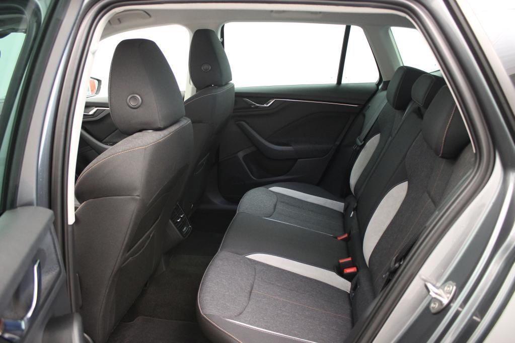 Skoda Kamiq Selection 1.0 TSI Klima*PDC*RFK*SH