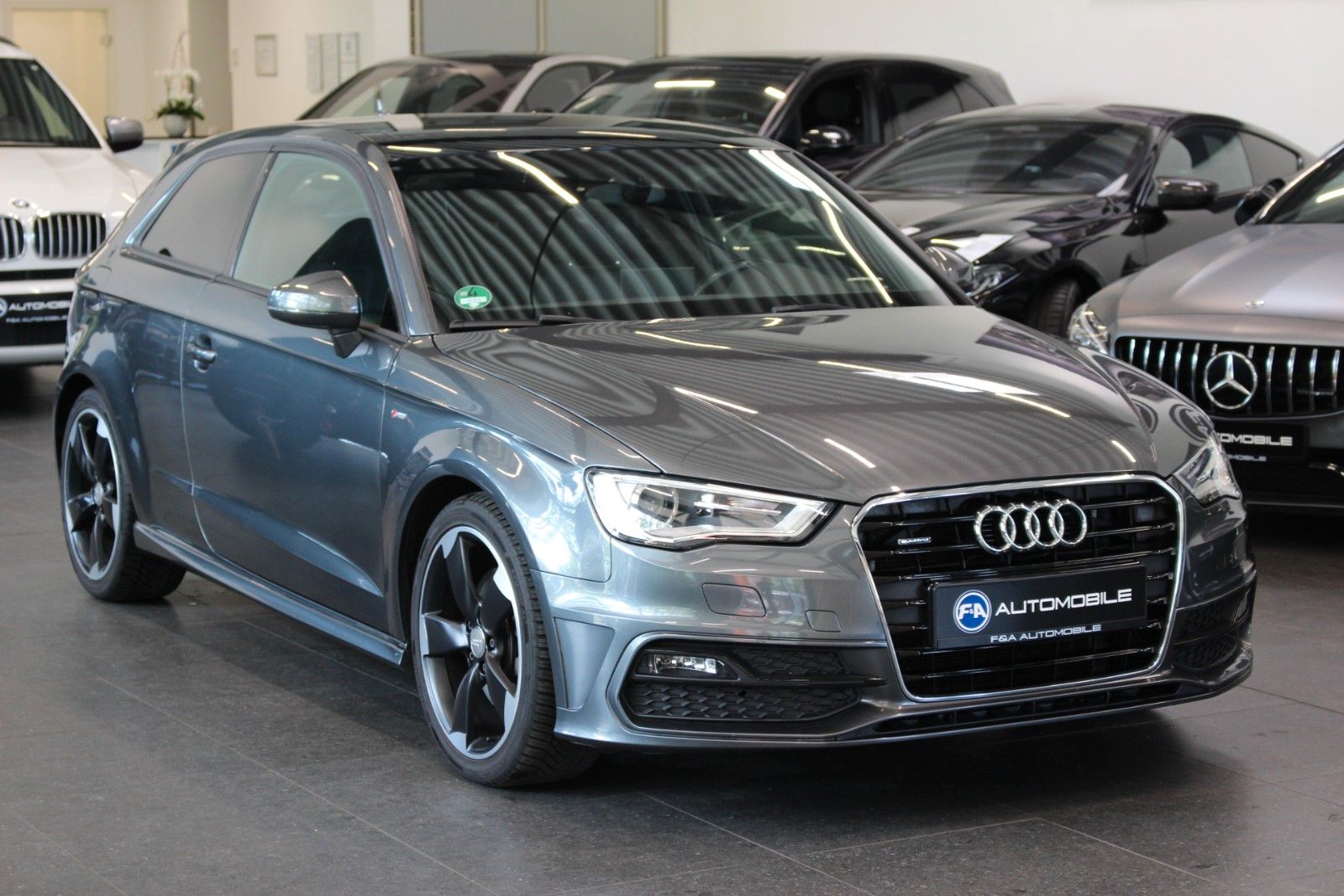 Fahrzeugabbildung Audi A3 1.8 TFSI S Line Sportpaket Quattro 18"Rotor