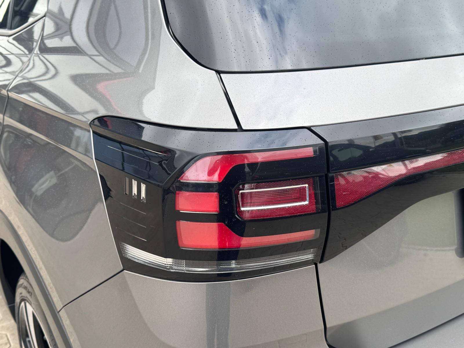 Volkswagen T-Cross 1.0 TSI DSG*R-LINE*LED*ACC*SHZ*CarPlay
