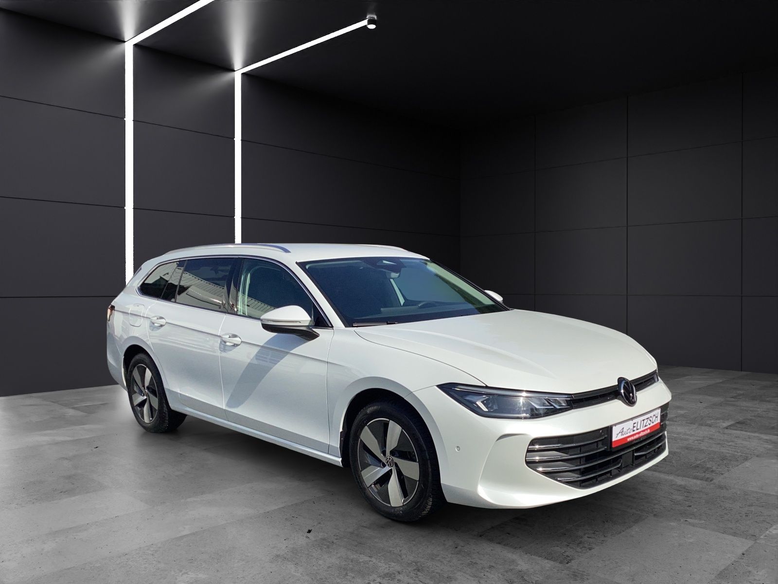 Fahrzeugabbildung Volkswagen Passat TDI Elegance DSG LED ACC AHK NAVI TRAILER