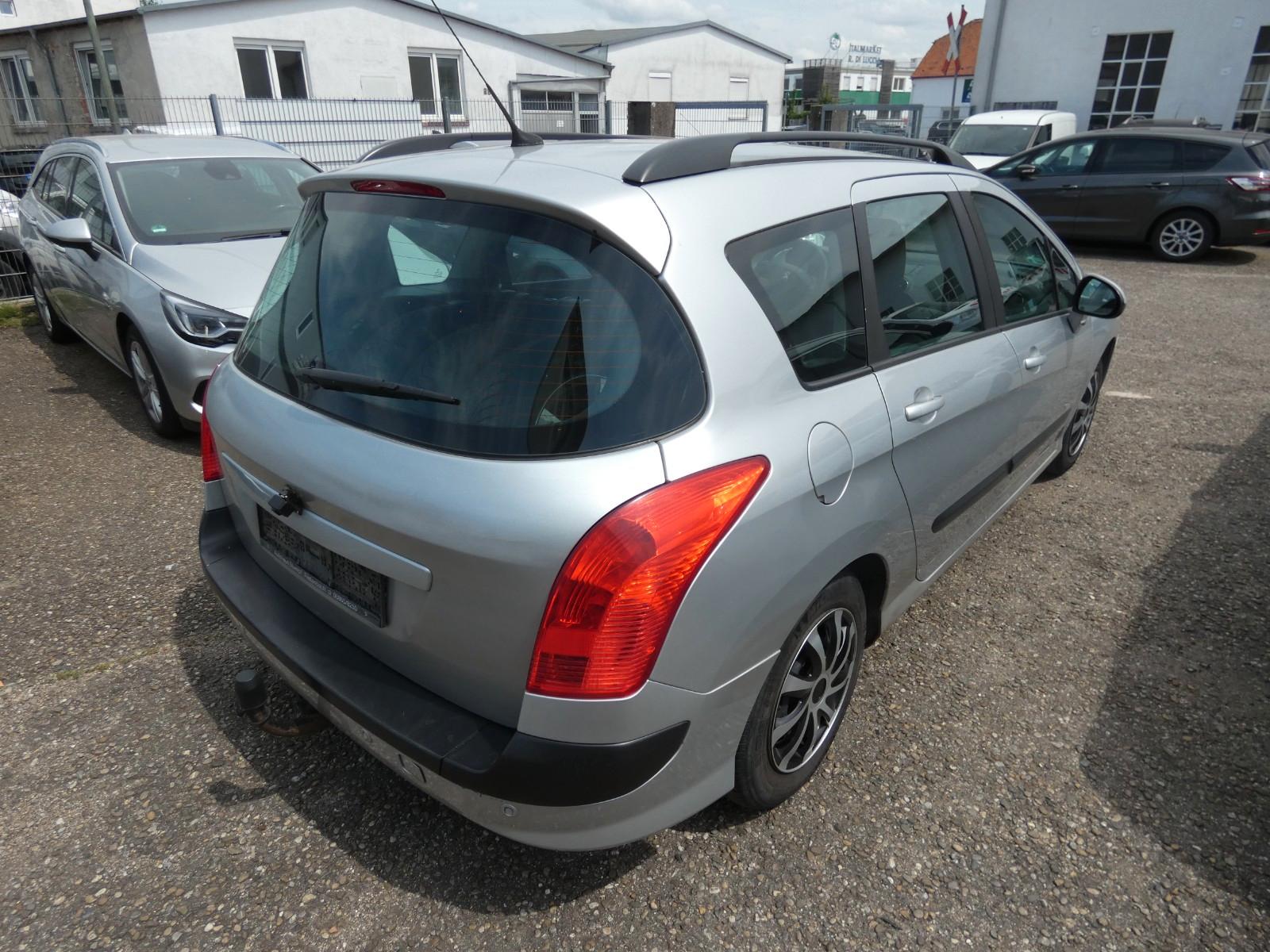 Peugeot 308 2012 — photo 8