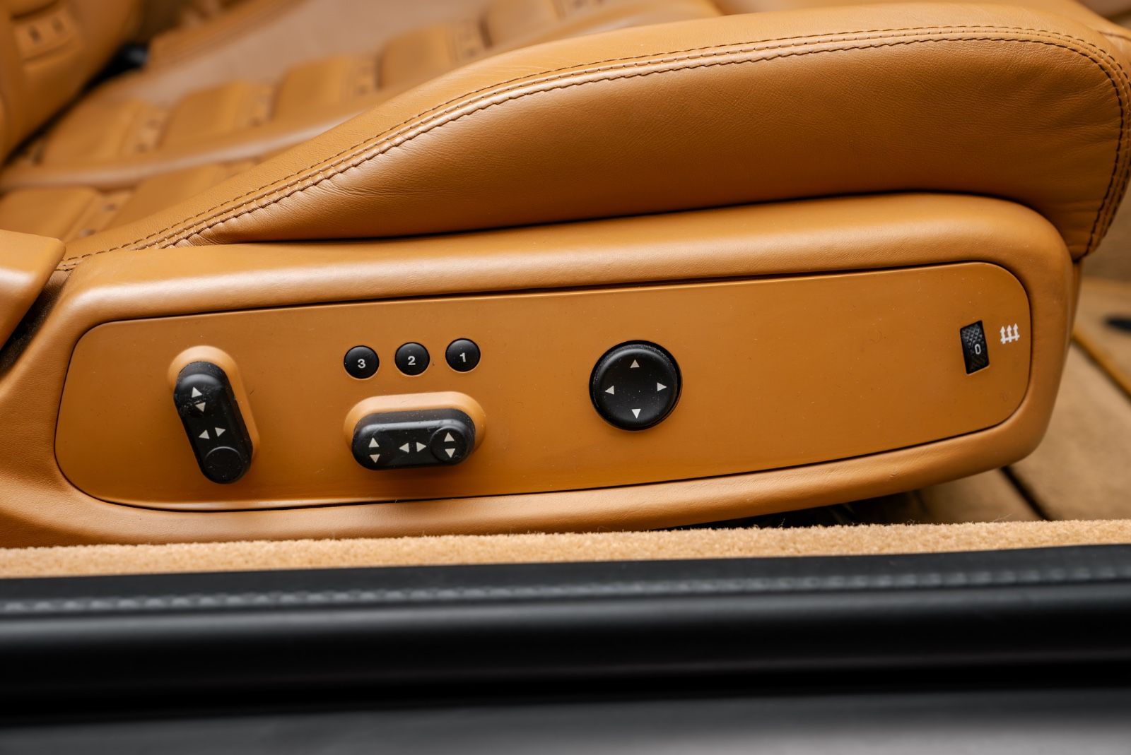 Fahrzeugabbildung Ferrari 612 Scaglietti F1 HGTC/DT FZG/PDC/BOSE/DAYTONA