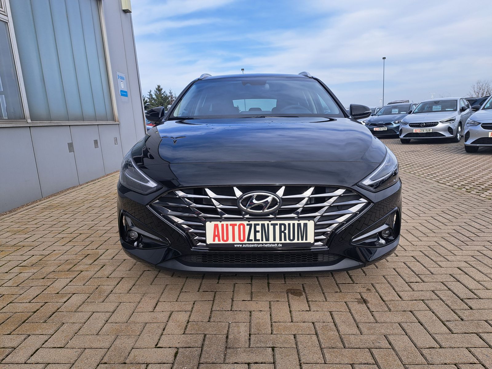 Fahrzeugabbildung Hyundai i30 LED NAVI KAMERA WINTERPAKET TEMPO ALU
