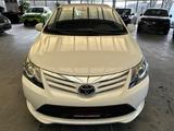 Toyota Avensis Kombi Sol, - Toyota Avensis: Sol