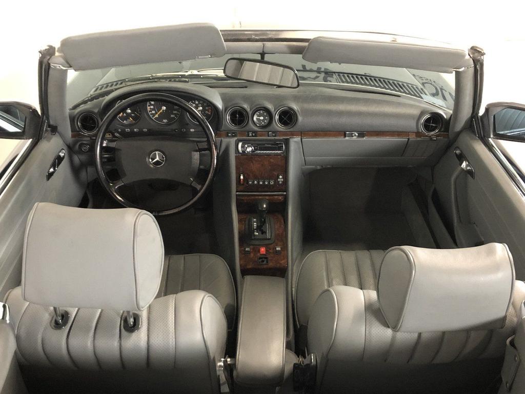 Mercedes-Benz SL 380