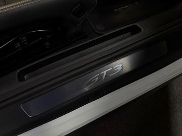 صورة مصغرة 38 لـ 2022 Porsche 911 URMODELL