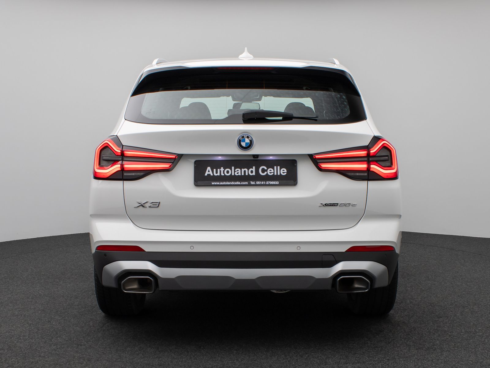 Fahrzeugabbildung BMW X3 xD30e  Panorama Kamera HUD DAB H/K AHK Sport
