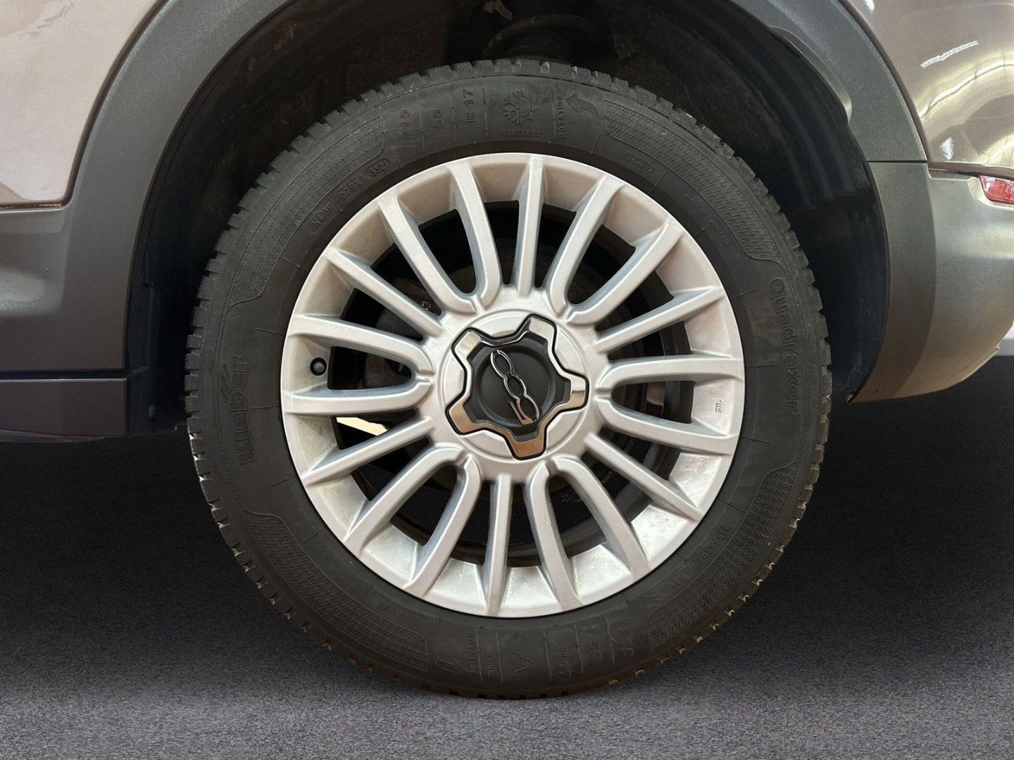 Fahrzeugabbildung Fiat 500X 1.6 JTD LOUNGE KLIMA PANO NAVI