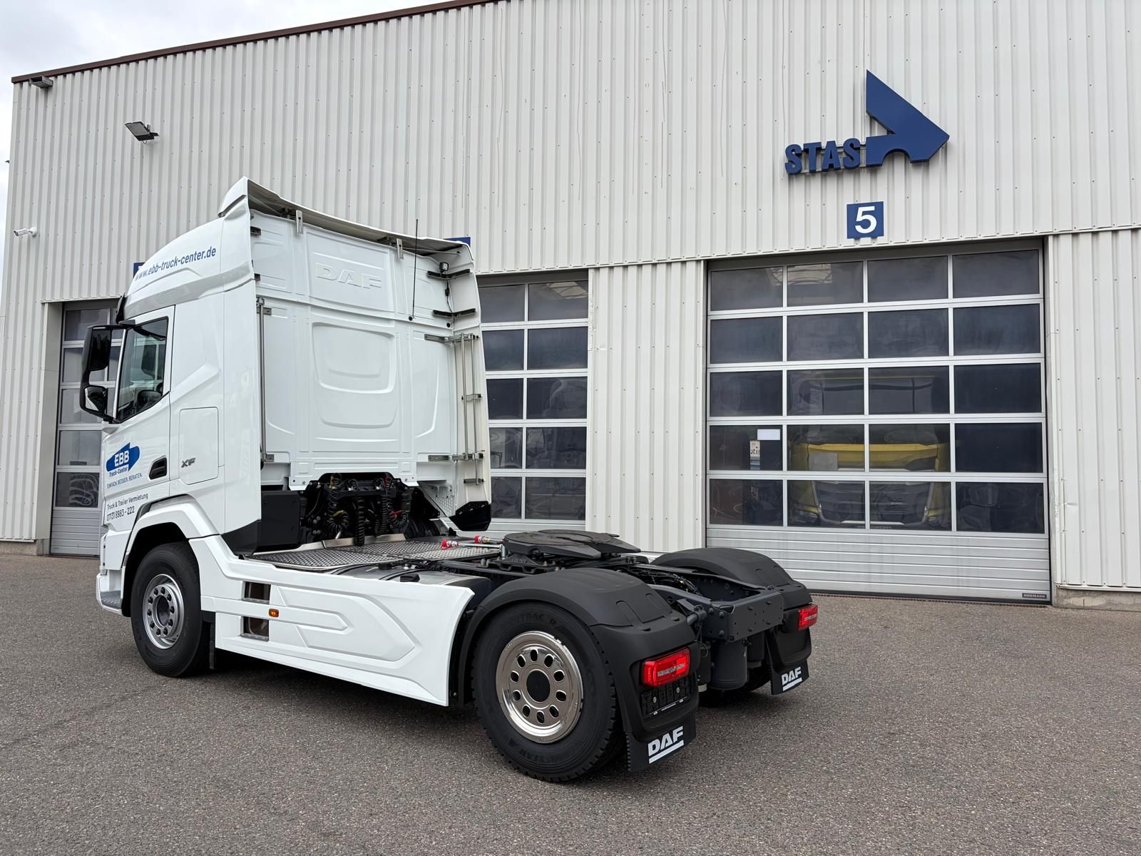 Fahrzeugabbildung DAF XF 480 FT inkl. Kipp-Schubbodenhydraulik