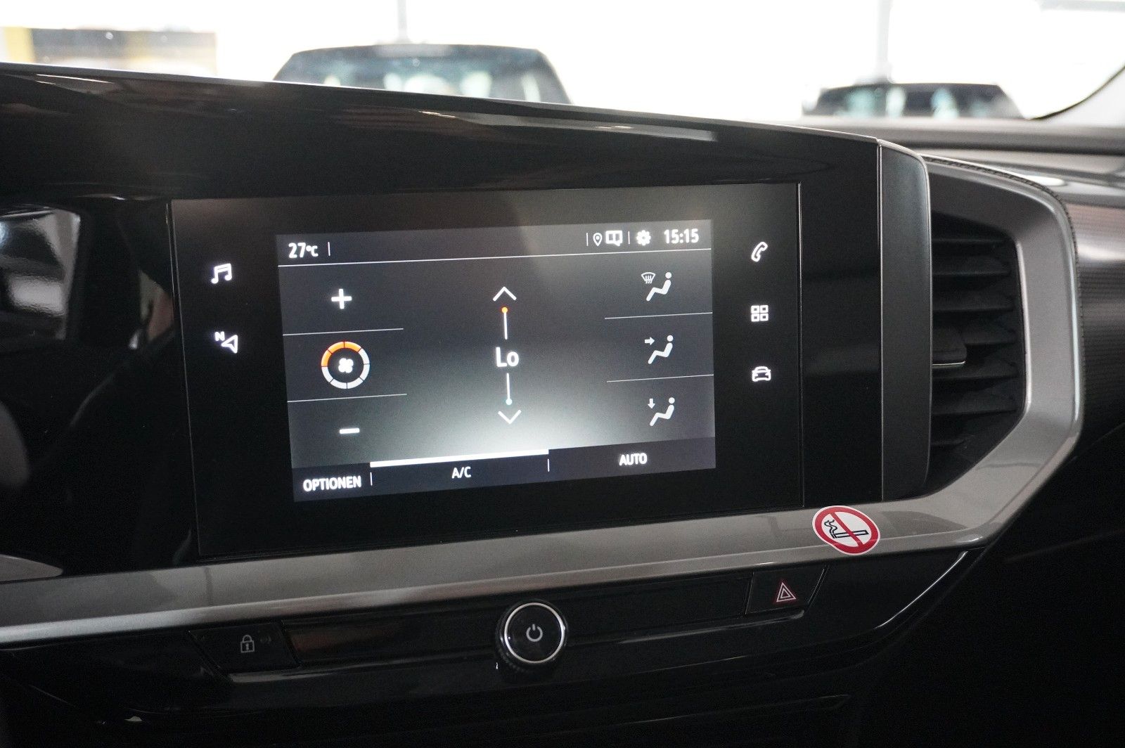 Fahrzeugabbildung Opel Mokka ELEGANCE 1.2T NAVI/LED/KAMERA/SPORT/SH/DAB