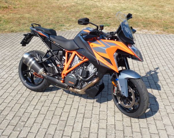 KTM Super Duke 1290 GT LC8 aus 1.Hand, nur 2300km!!