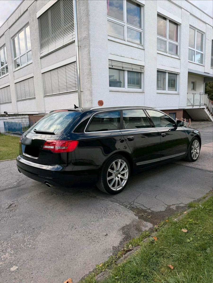Audi Quattro 2011 — photo 6