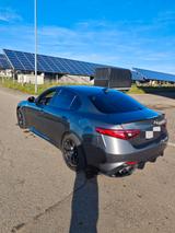 Alfa Romeo Giulia 2.9 V6 Bi-Turbo 375 kW AT8 Quadrifogl... - Alfa Romeo Giulia V6 Gebrauchtwagen