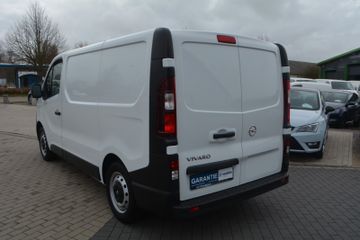 Opel Vivaro - 11
